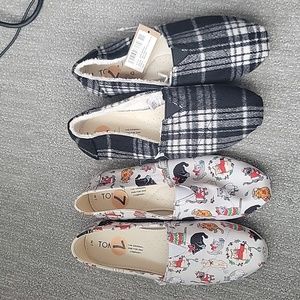 NWT holiday toms